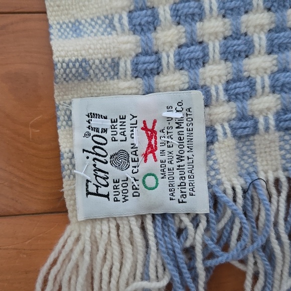 Pure Wool Throw/blanket - Picture 3 of 4